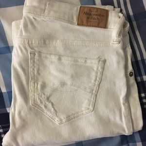 Perfect white skinny jeans 😊 gently worn